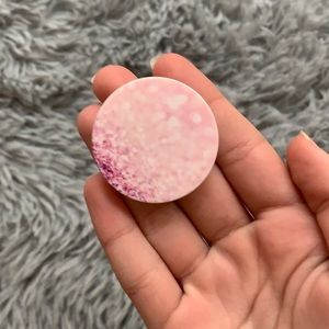 New pop socket unopened sticky!!